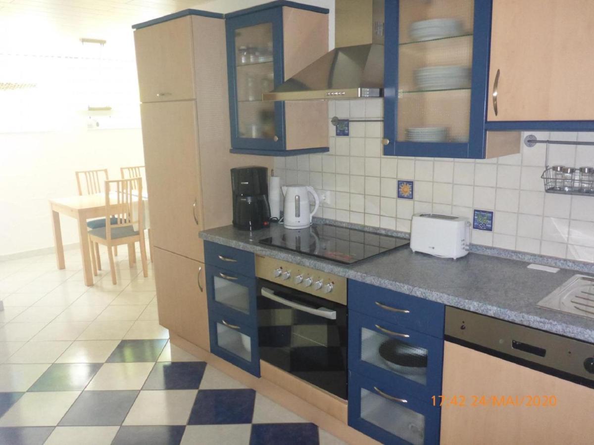 Ferienwohnung Christine Heckendalheim エクステリア 写真